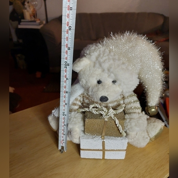 Vintage* Rare 80s White Christmas Gift-Giving Sitting Teddy Bear. - Picture 7 of 7